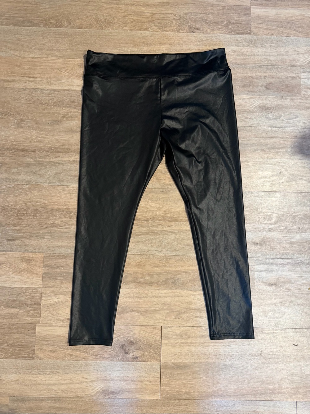 Faux leather leggings